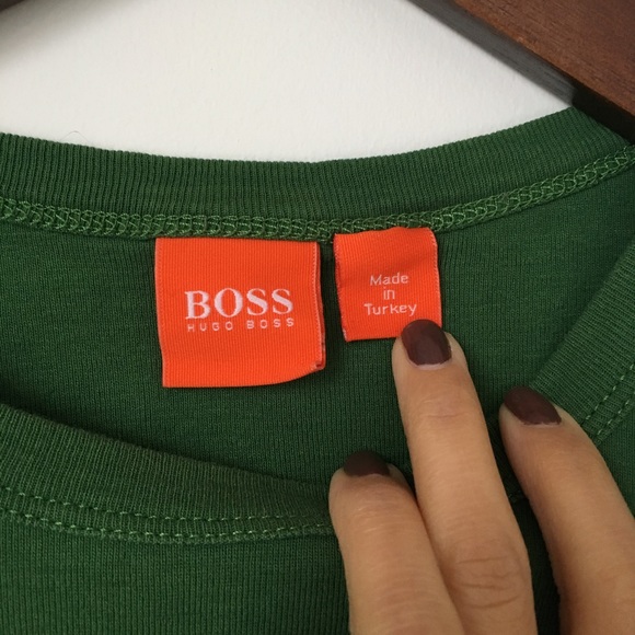 Hugo Boss Men's Graphic T-Shirt - Picture 3 of 3